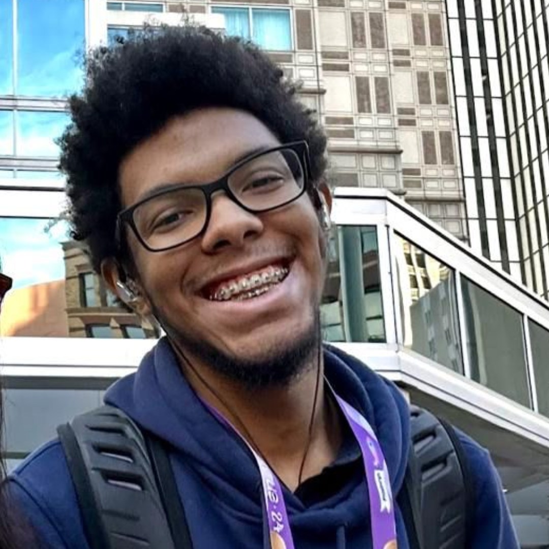 Angel Pineda Perez's avatar